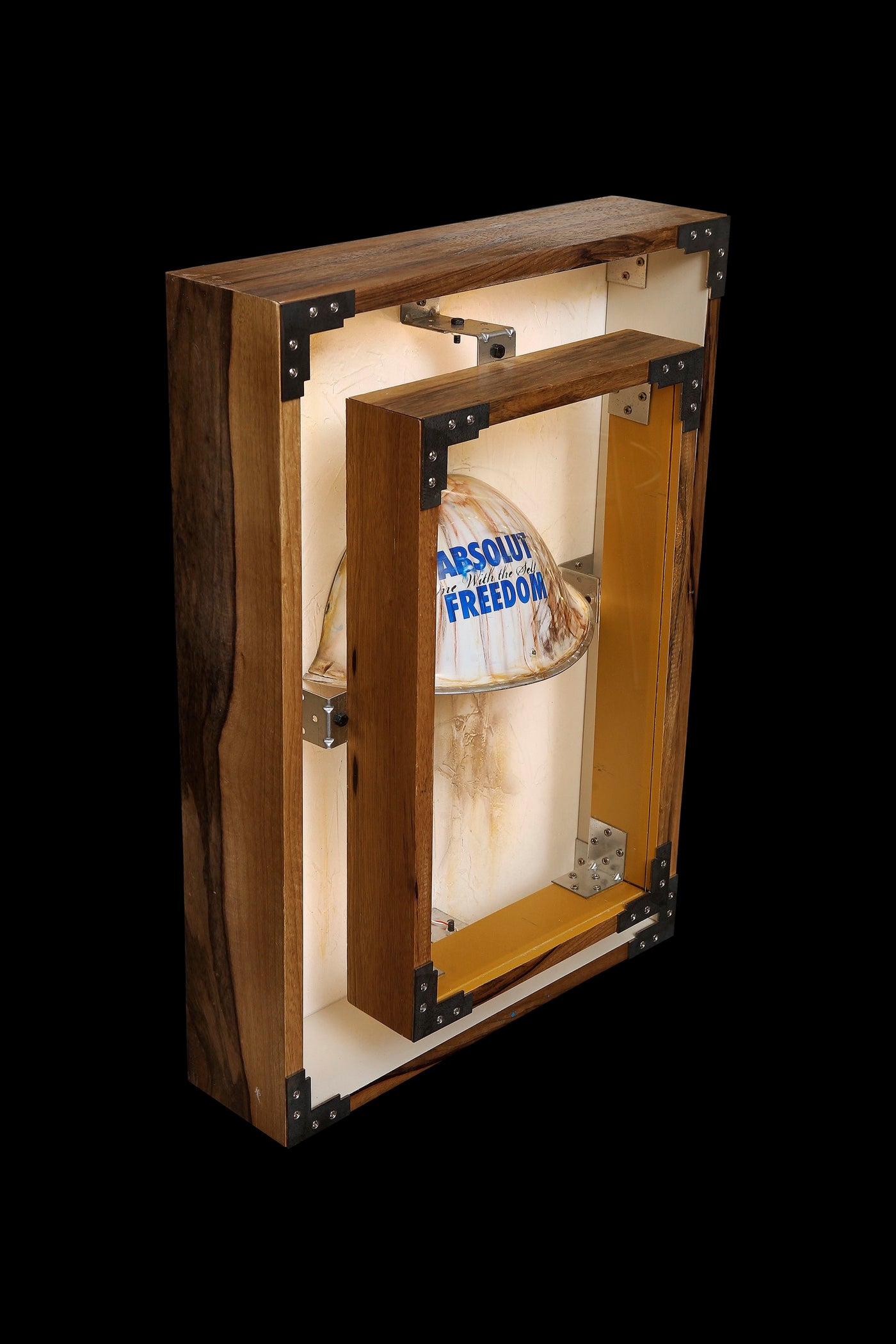 ABSOLUT FREEDOM HELMET