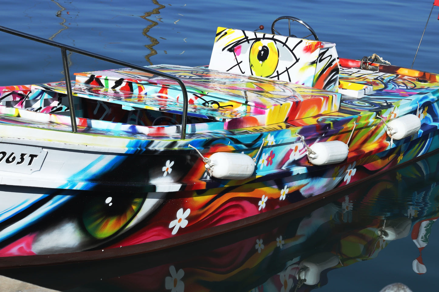 BOAT FISHING EYE