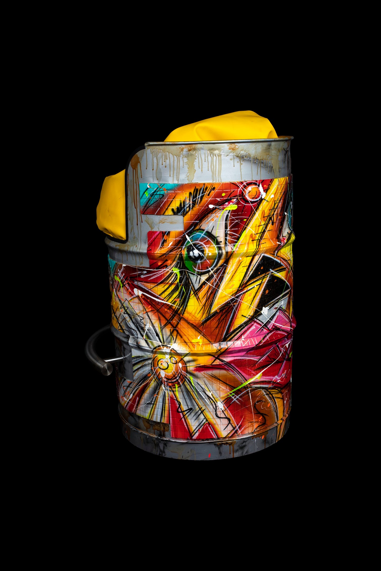 CUBIC BARREL CHAIR 3