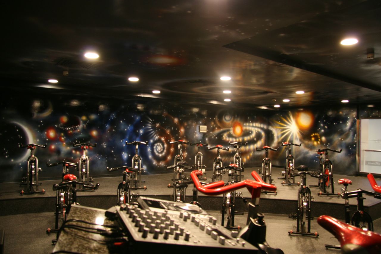 FITNESS FIRST