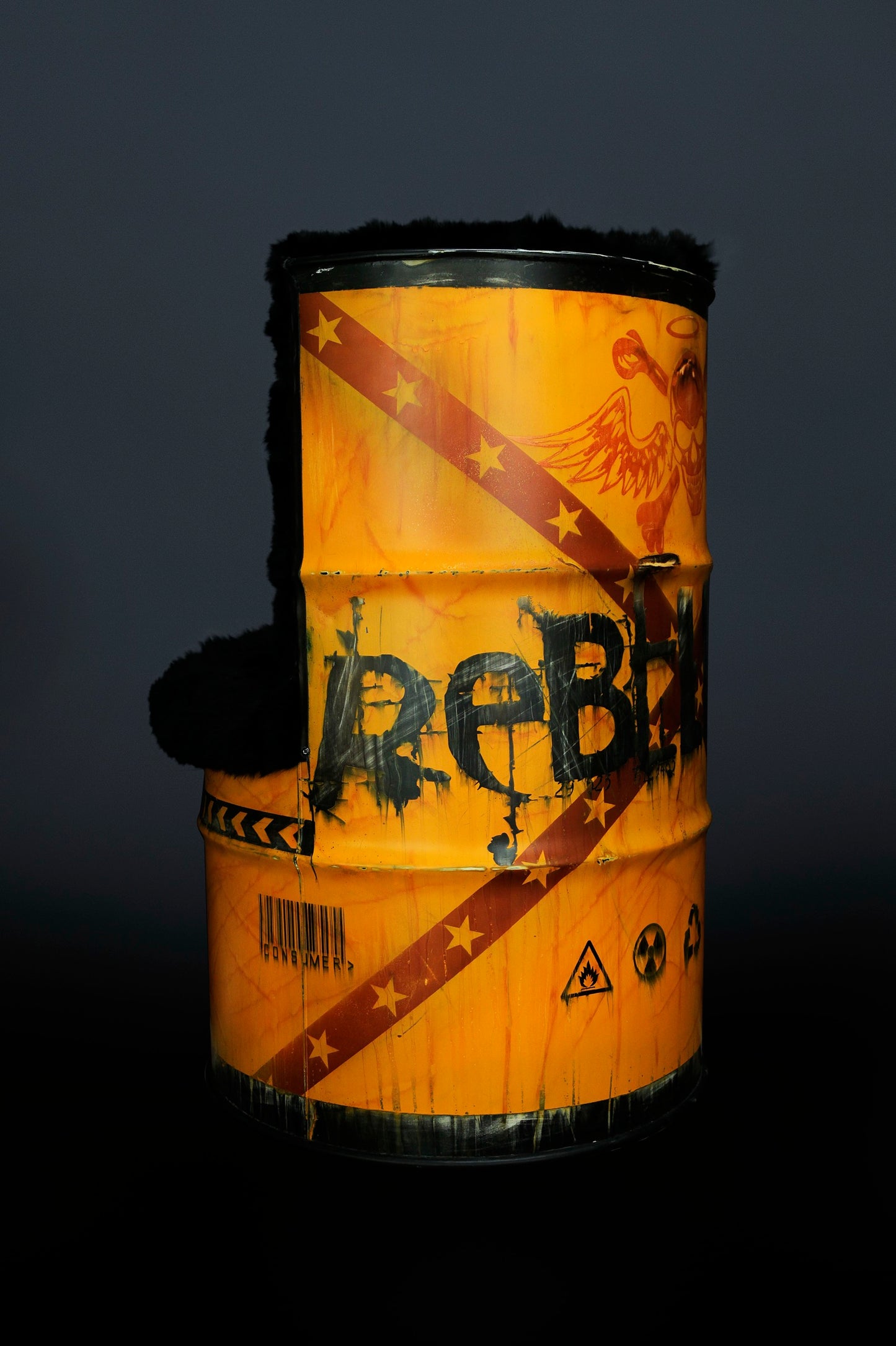 REBELLION BARREL CHAIR
