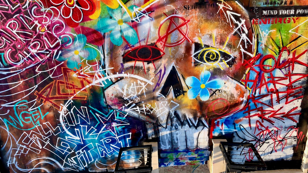 SKULL CANDY FLOOR OUTDOOR