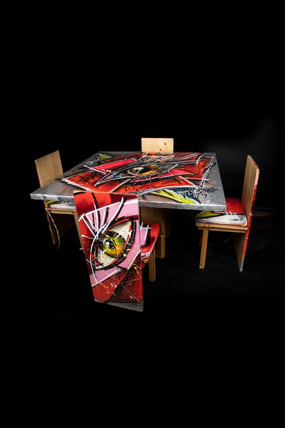 ROSE EYE TABLE - SILVER